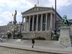 Parlament_front