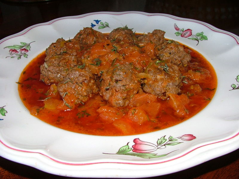 Albóndigas con Salsa de Tomate