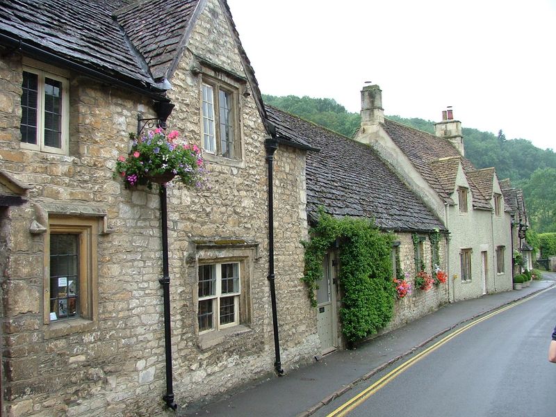 Castle Combe 05