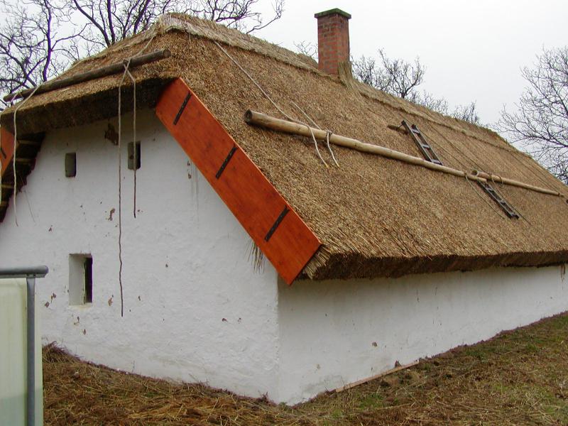 Mar csak az utolso simitasok maradtak.