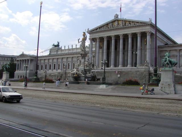 Parlament_eleje