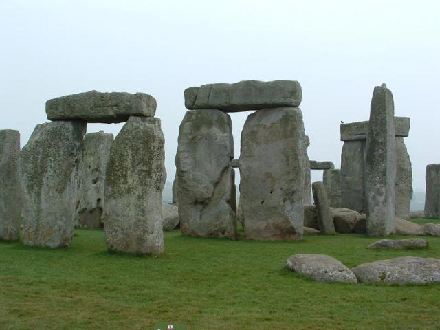 013 Stonehenge details.jpg
