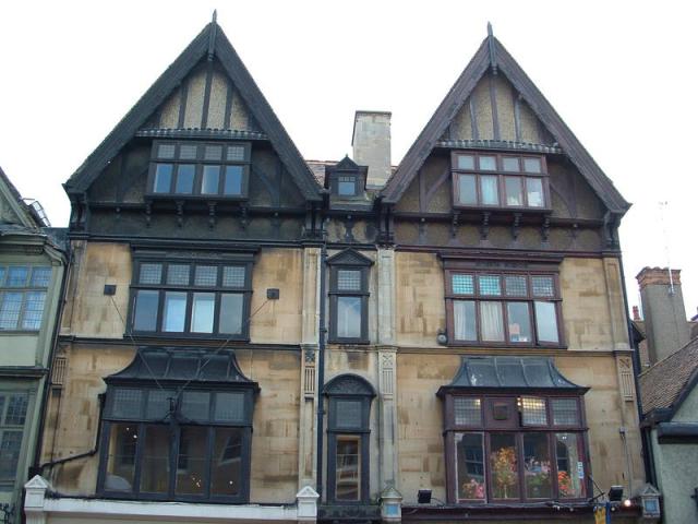 21 House.jpg